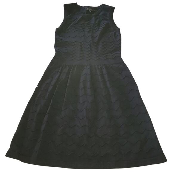 2/$30 Romeo & Juliet Couture Dress Black Knit Fit and Flare Chevron Size S - Picture 1 of 10